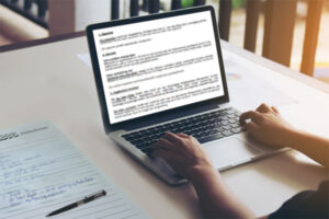 Examenbureau LSSO | Notuleren met laptop | normen en voorwaarden